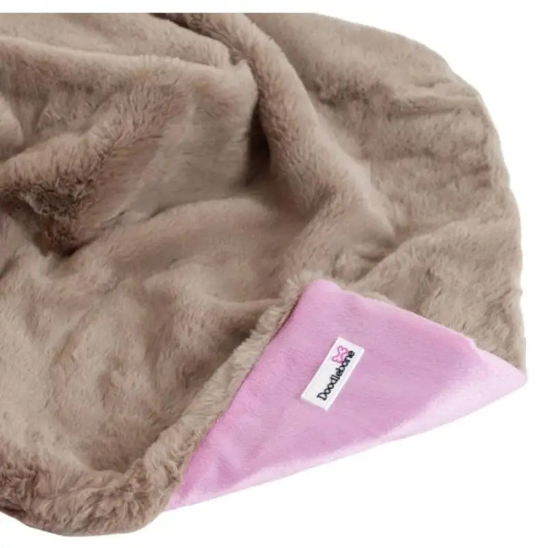 Luxury Faux Fur Dog Blanket Beige and Pink - Doodle - 2